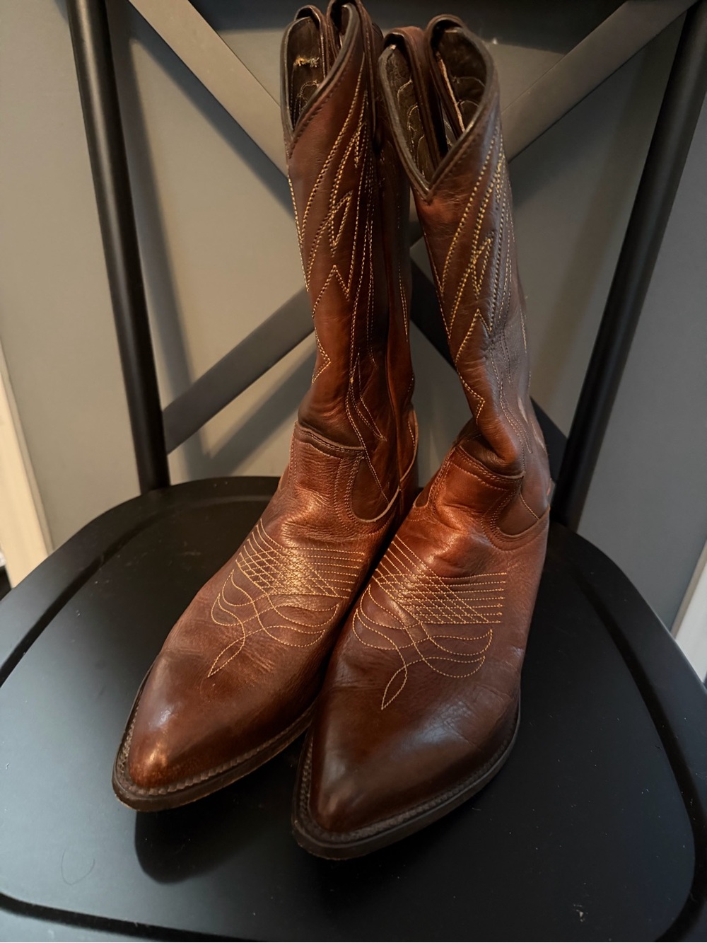 Frye Billy Pull-on Western Boot - Picture 2 of 5